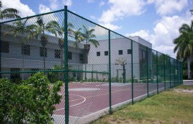 篮球场地围网标准尺寸(篮球场地围网高度)
